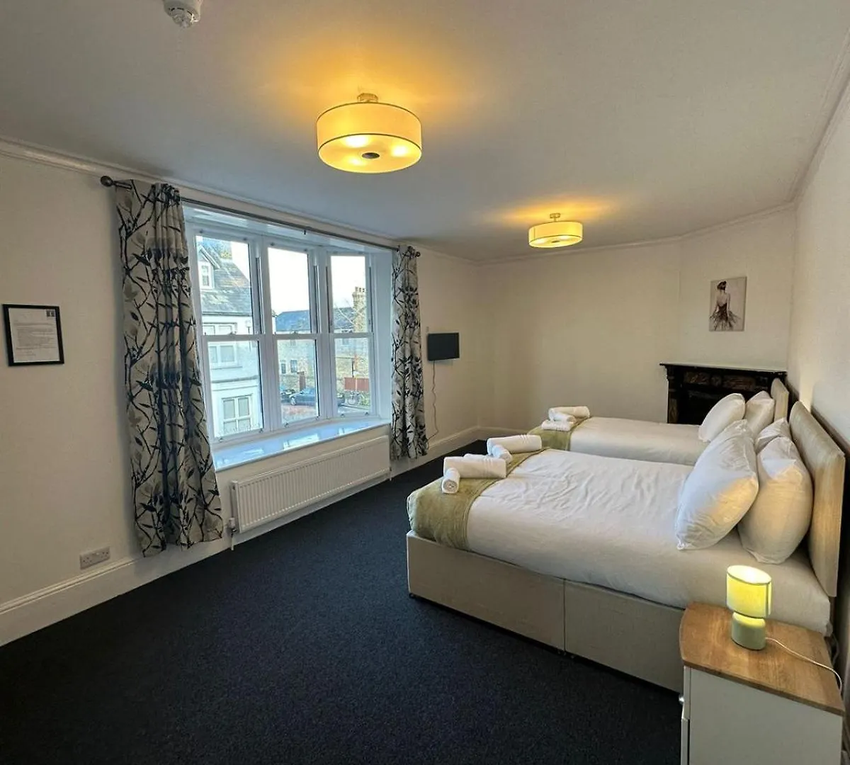 Cambridge Central Rooms - Tas Accommodations CBG