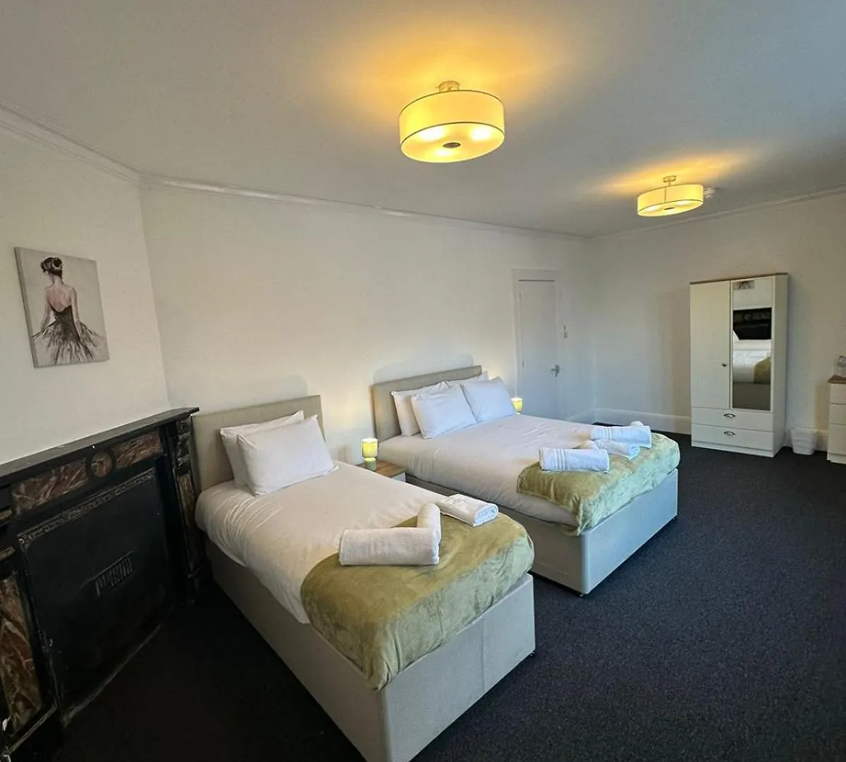 Cambridge Central Rooms - Tas Accommodations CBG