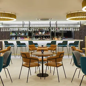 Courtyard By Marriott London Heathrow Airport 4*, Harlington (Greater London) Regno Unito