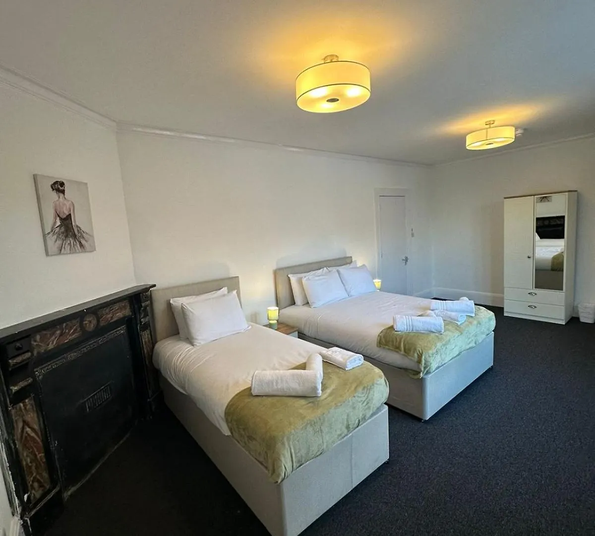 Cambridge Central Rooms - Tas Accommodations 招待所 剑桥